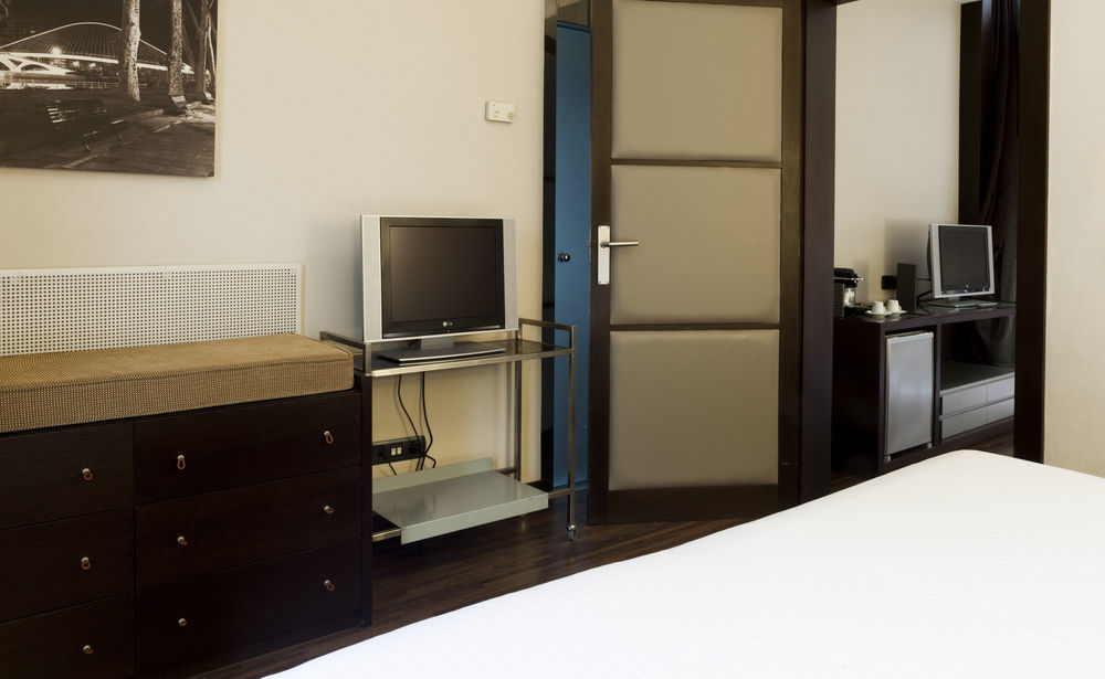 Ac Hotel Ciudad De Sevilla By Marriott Экстерьер фото